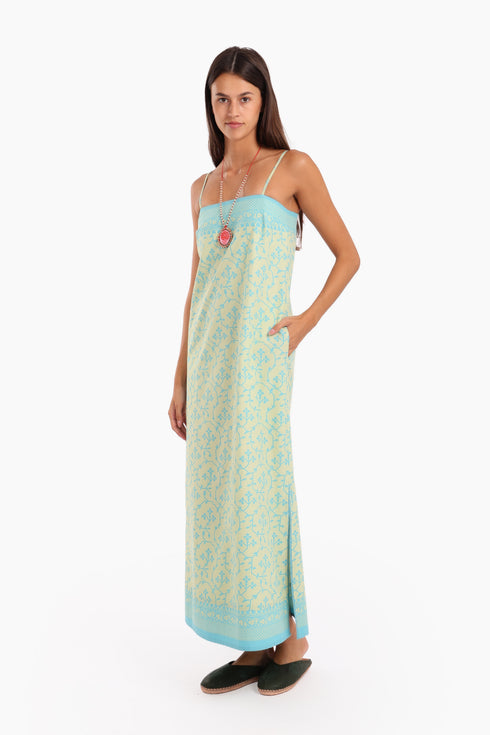 Long Sleeveless printed dress with thin adjustable straps and pockets